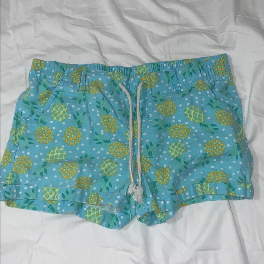 Cute blue pineapple shorts!